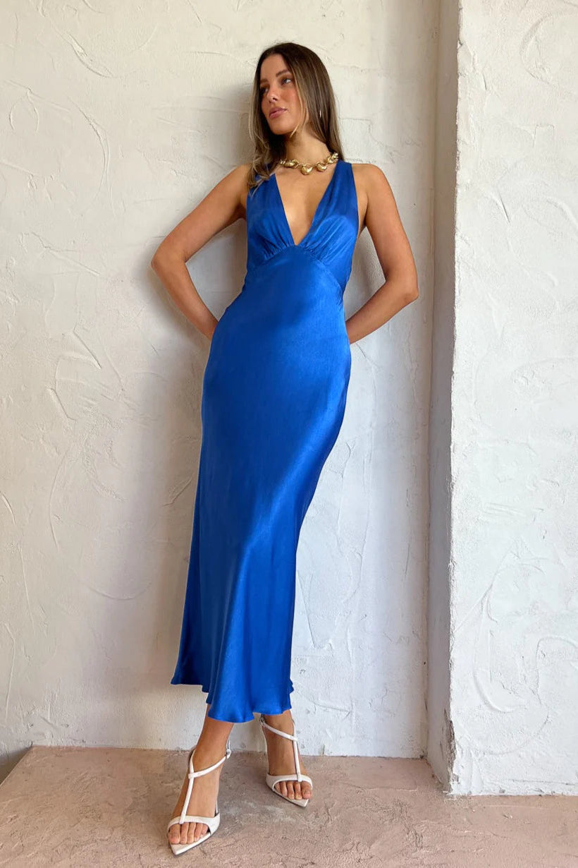 plunge back midi dress Plum PrettyLittleThing Slinky Knot Detail Plunge Maxi Dress