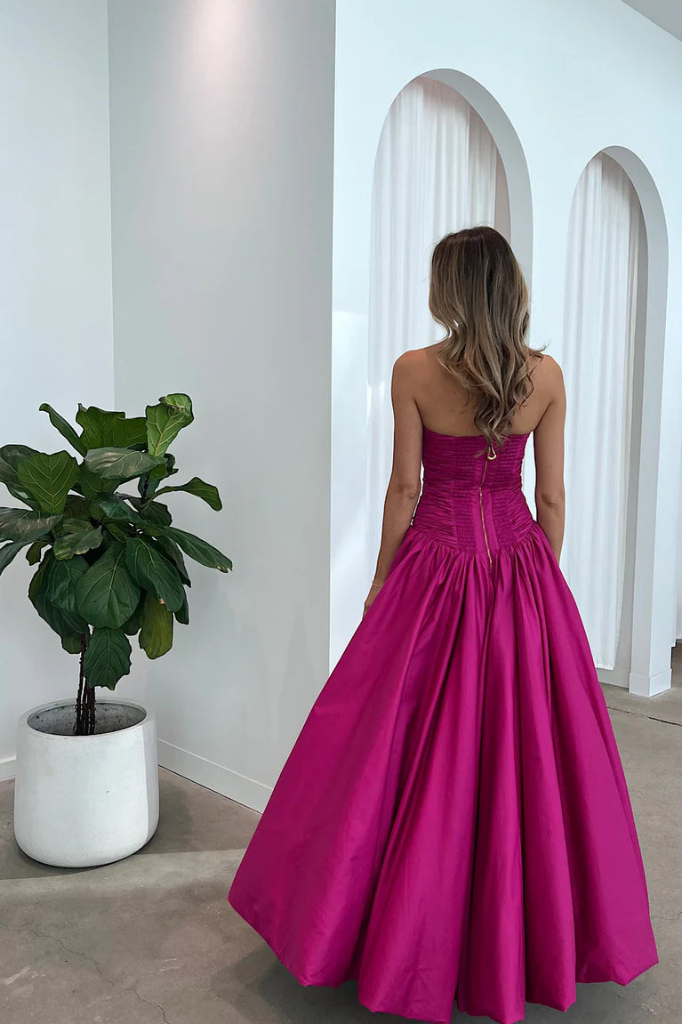 VIOLETTE BUBBLE HEM MAXI DRESS | DEEP MAGENTA