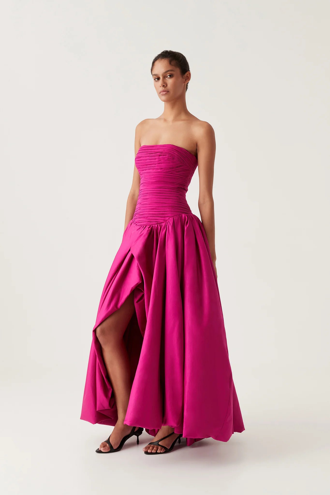 VIOLETTE BUBBLE HEM MAXI DRESS | DEEP MAGENTA