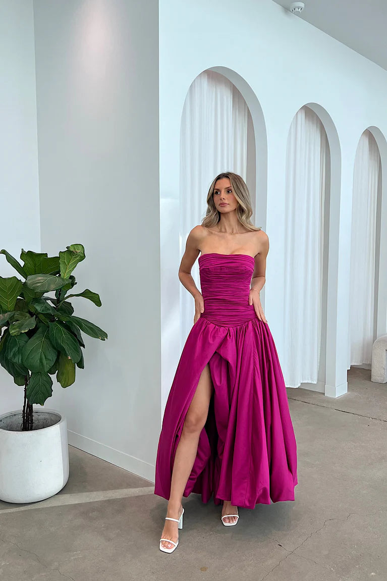 VIOLETTE BUBBLE HEM MAXI DRESS | DEEP MAGENTA